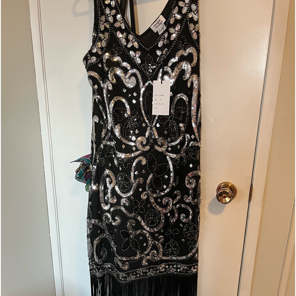 Unique vintage flapper dress new with tags, great gatsby holiday sequined dress